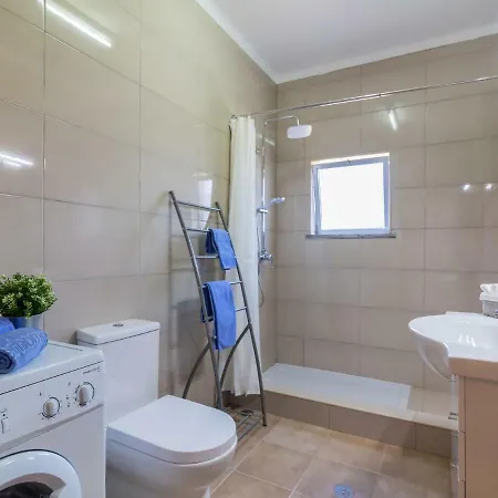 Ship Apartman